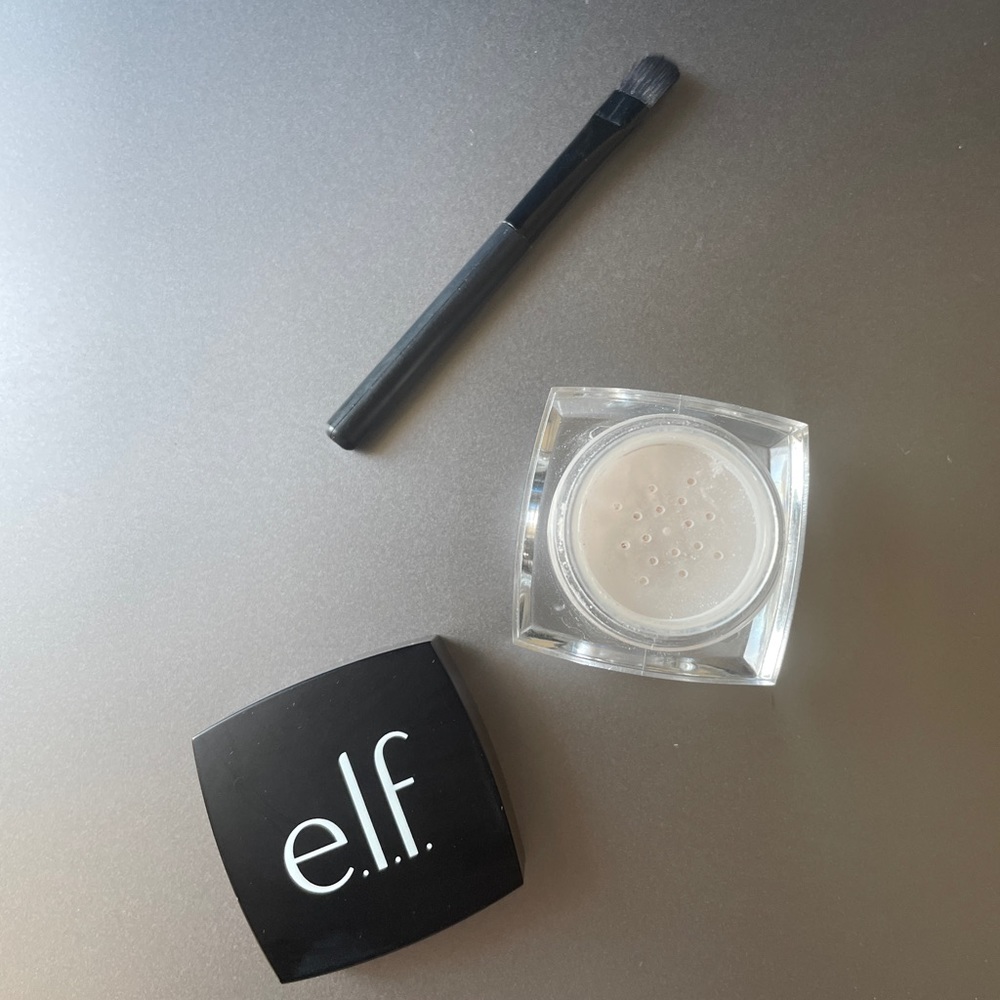 Elf under eye settings powder - Picture 4 of 11